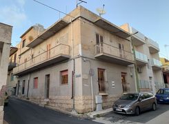 Casa indipendente in vendita