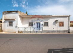 Casa indipendente in vendita