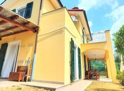 Casa indipendente in vendita