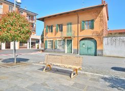 Casa indipendente in vendita