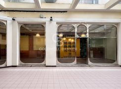 Negozio/Locale commerciale in affitto