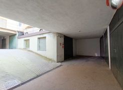 Box/posto auto in vendita
