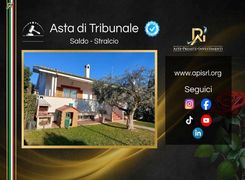 Casa indipendente in vendita