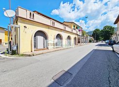 Negozio/Locale commerciale in vendita