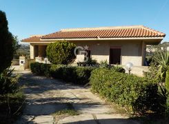 Casa indipendente in vendita