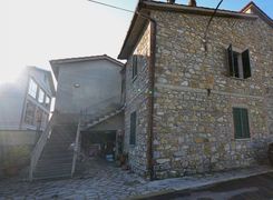 Casa indipendente in vendita