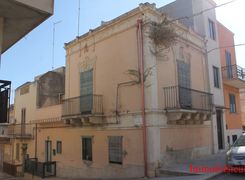 Casa indipendente in vendita