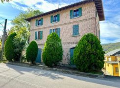 Casa indipendente in vendita