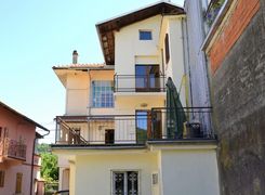 Casa indipendente in vendita