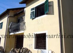 Casa indipendente in vendita