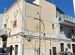 Casa indipendente in vendita