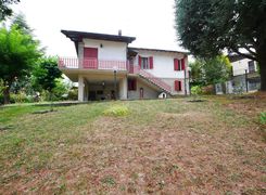 Casa Bi/Trifamiliare in vendita