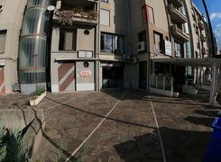 Negozio/Locale commerciale in affitto