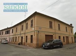 Casa indipendente in vendita