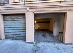 Box/posto auto in vendita