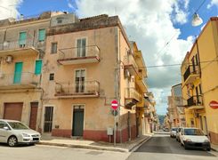 Casa indipendente in vendita