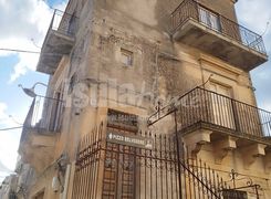 Casa indipendente in vendita