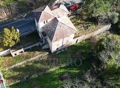 Casa indipendente in vendita