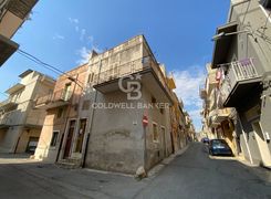 Casa indipendente in vendita