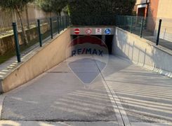 Box/posto auto in vendita