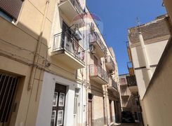 Casa indipendente in vendita