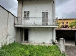 Trilocale in vendita