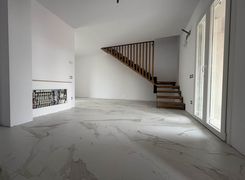 Appartamento in vendita