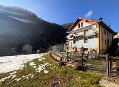 Casa indipendente in vendita