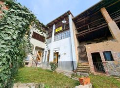 Casa indipendente in vendita