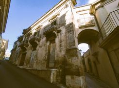 Casa indipendente in vendita