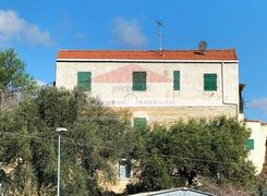 Quadrilocale in vendita