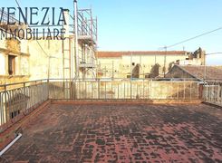 Casa Bi/Trifamiliare in vendita