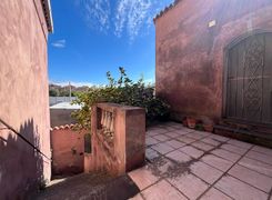 Casa indipendente in vendita