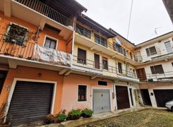 Casa indipendente in vendita