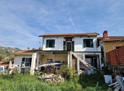 Trilocale in vendita
