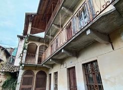 Casa indipendente in vendita