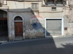Casa indipendente in vendita