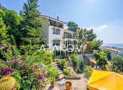 Villa in vendita