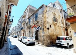 Edificio in vendita