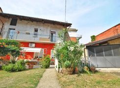 Casa indipendente in vendita