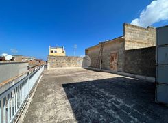 Casa indipendente in vendita