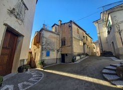 Casa indipendente in vendita