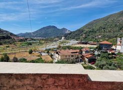 Casa indipendente in vendita