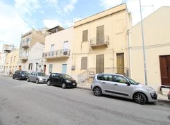 Trilocale in vendita