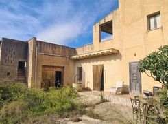 Casa indipendente in vendita