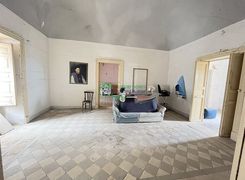 Casa indipendente in vendita