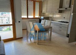 Trilocale in affitto