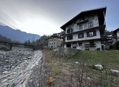 Casa indipendente in vendita