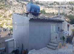 Bilocale in vendita