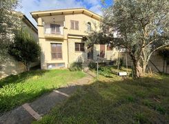 Casa Bi/Trifamiliare in vendita